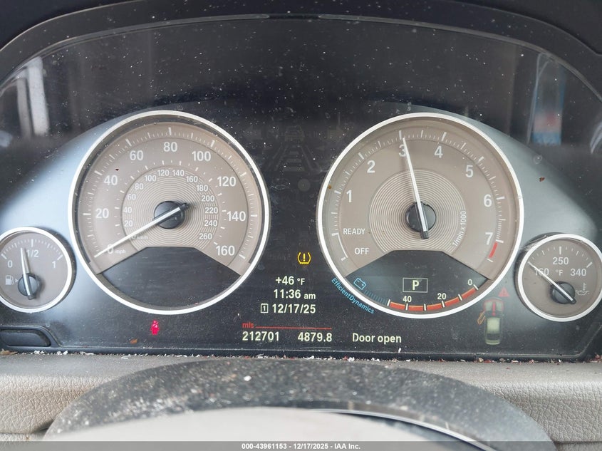 2013 BMW 3er VIN WBA3A5G58DNP23920 IAAI salvage auction — LEFT SIDE, Salvage Title, sold $625 on 2026-07-29 (photo 7)