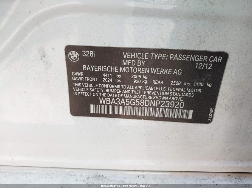 2013 BMW 3er VIN WBA3A5G58DNP23920 IAAI salvage auction — LEFT SIDE, Salvage Title, sold $625 on 2026-07-29 (photo 9)