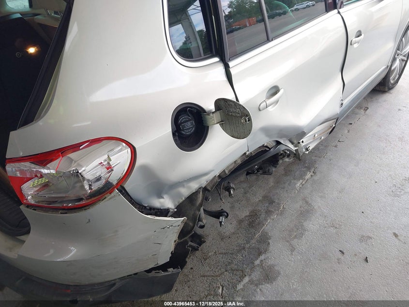 2012 Volkswagen Tiguan VIN WVGAV7AX8CW570531 IAAI salvage auction — RIGHT REAR, Rebuildable (Florida), sold $375 on 2026-07-22 (photo 6)