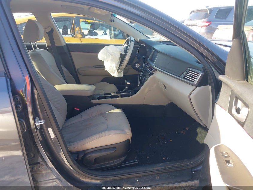 2017 Kia Optima VIN 5XXGT4L36HG136355 IAAI salvage auction — FRONT END, Mv-907A (New York), sold $750 on 2026-07-09 (photo 5)