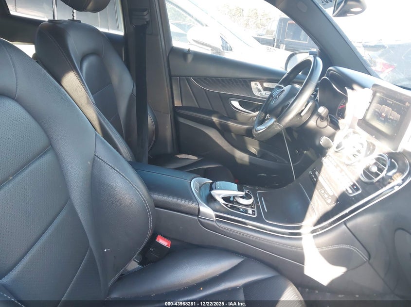 2018 Mercedes-benz Glc coupe VIN WDC0J4KB7JF417501 IAAI salvage auction — LEFT FRONT, Salvage (Idaho), sold $11,100 on 2026-07-31 (photo 5)