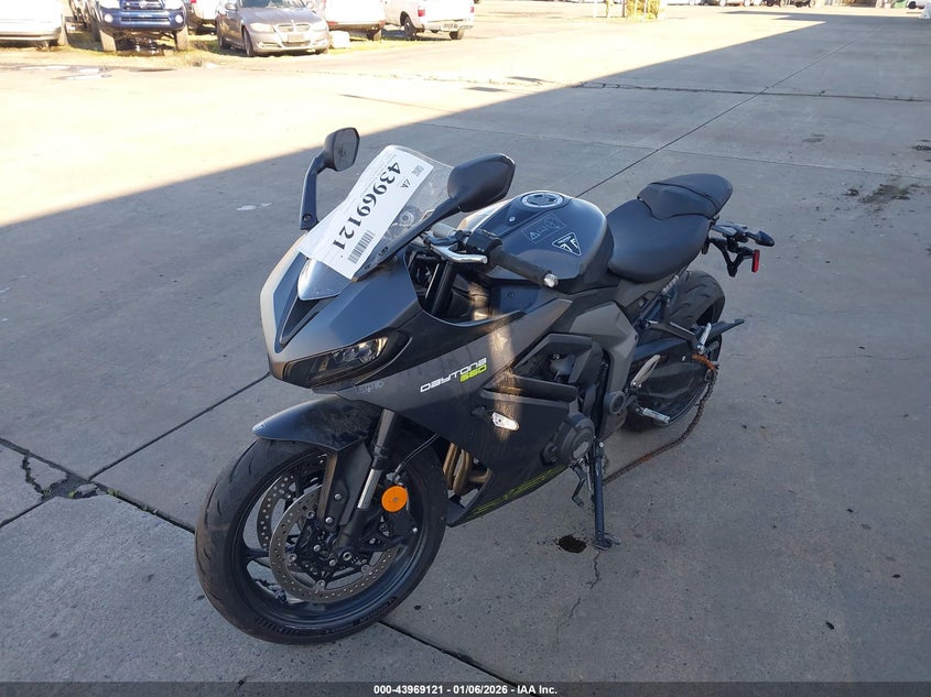 2025 VIN SMTL23UF3STBX9647 IAAI salvage auction — REAR END, Salvage (California), sold $775 on 2026-07-29 (photo 2)