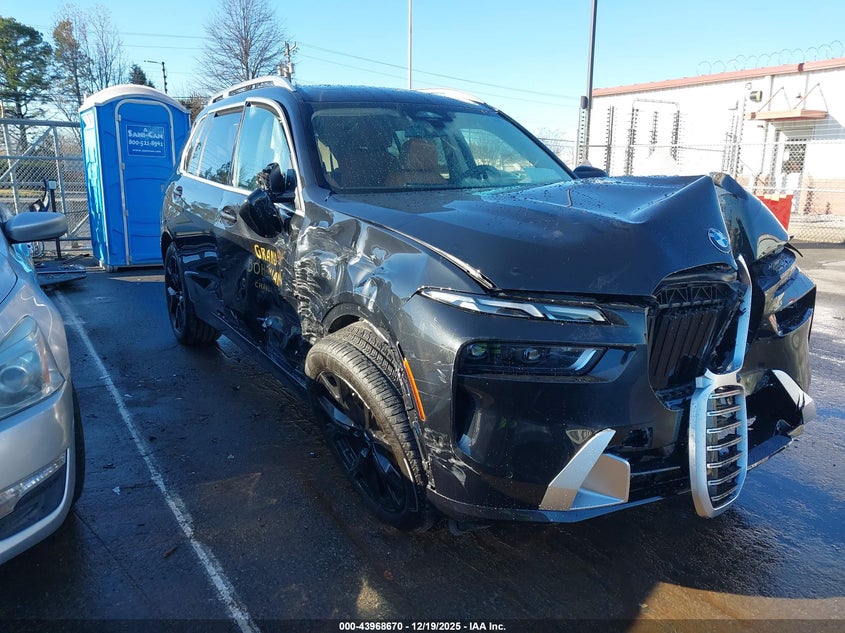 2025 BMW X7 VIN 5UX23EM02S9Z01827 — IAAI salvage auction photo