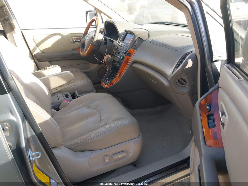 2001 Lexus Rx 300 VIN JTJHF10UX10188146 IAAI salvage auction — LEFT FRONT, Salvage (California), sold $100 on 2026-07-22 (photo 5)