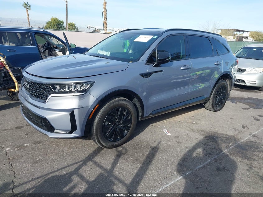 2023 Kia Sorento VIN 5XYRL4LC4PG249370 IAAI salvage auction — FRONT END, Salvage Title, sold $11,500 on 2026-09-07 (photo 2)