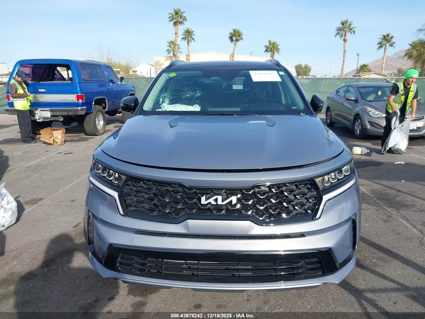 2023 Kia Sorento VIN 5XYRL4LC4PG249370 IAAI salvage auction — FRONT END, Salvage Title, sold $11,500 on 2026-09-07 (photo 6)