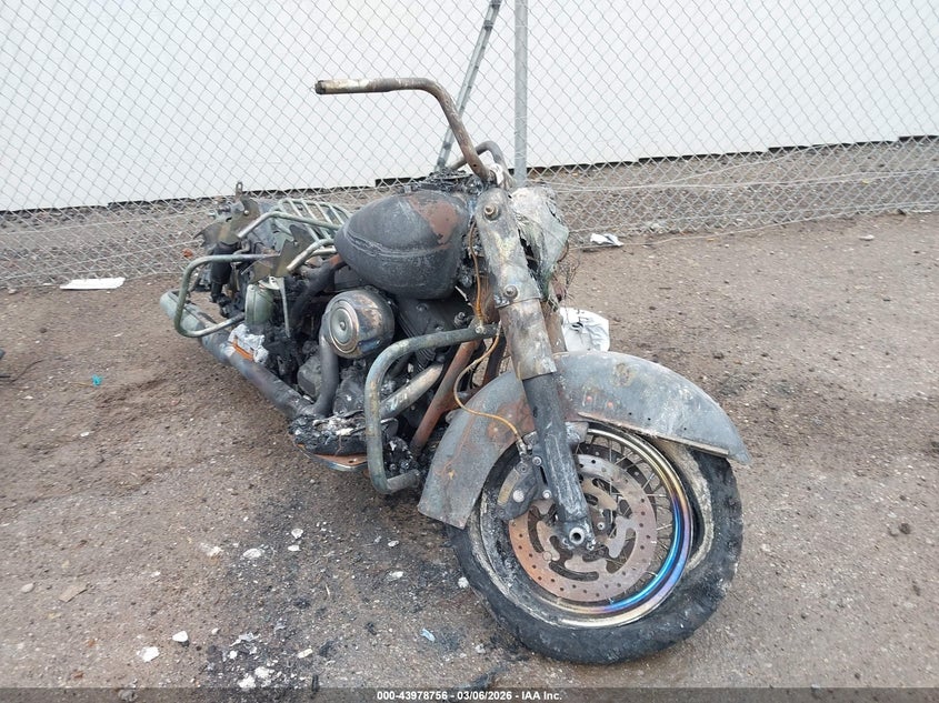 2013 Harley-davidson Road king VIN 1HD1FRM19DB660511 IAAI salvage auction — TOTAL BURN, Junk (Oklahoma), sold $25 on 2026-07-08 (photo 1)