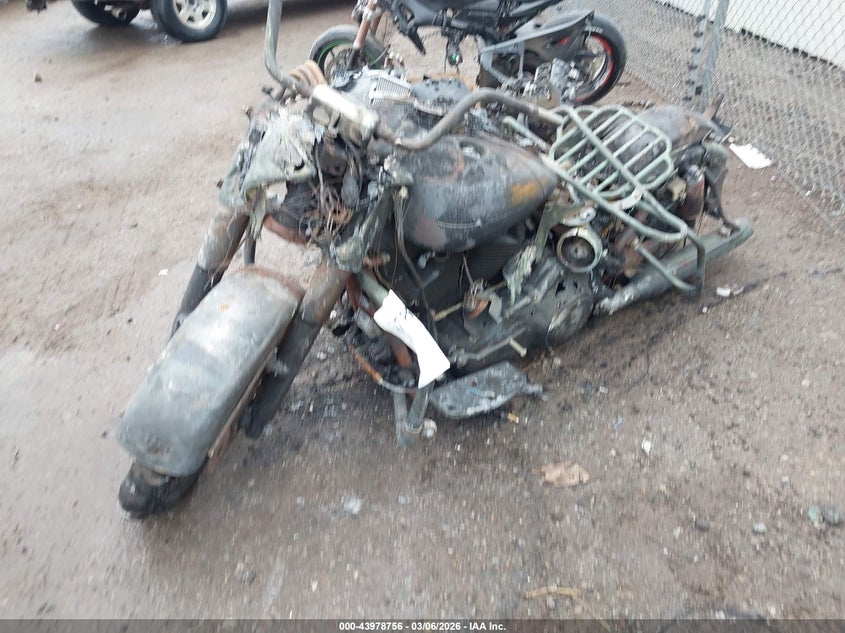 2013 Harley-davidson Road king VIN 1HD1FRM19DB660511 IAAI salvage auction — TOTAL BURN, Junk (Oklahoma), sold $25 on 2026-07-08 (photo 2)