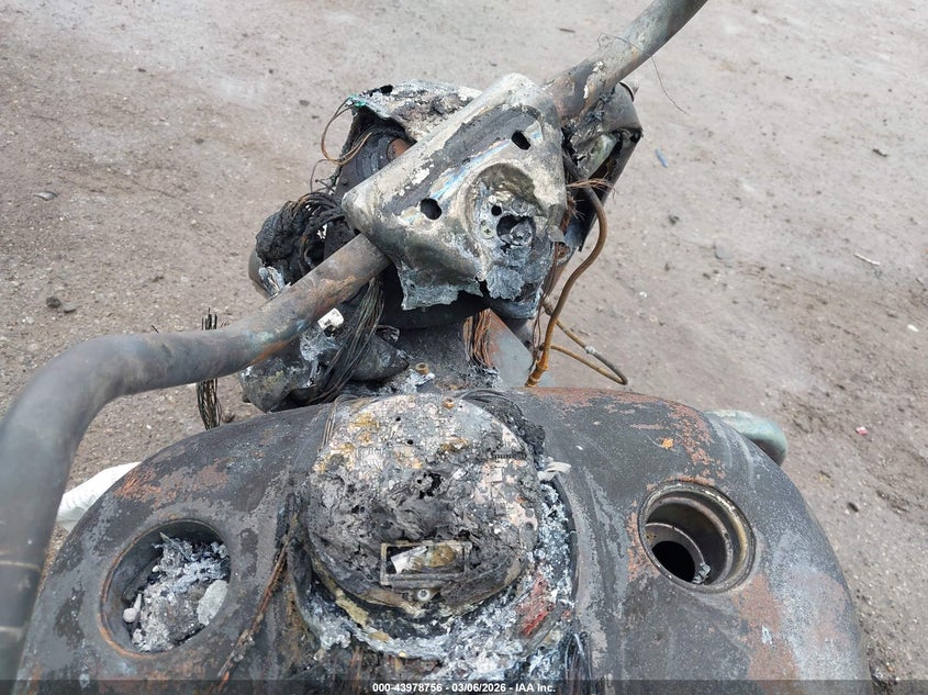 2013 Harley-davidson Road king VIN 1HD1FRM19DB660511 IAAI salvage auction — TOTAL BURN, Junk (Oklahoma), sold $25 on 2026-07-08 (photo 7)