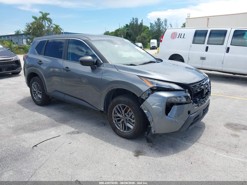2024 Nissan Rogue sport VIN 5N1BT3AB6RC711632 — IAAI salvage auction photo