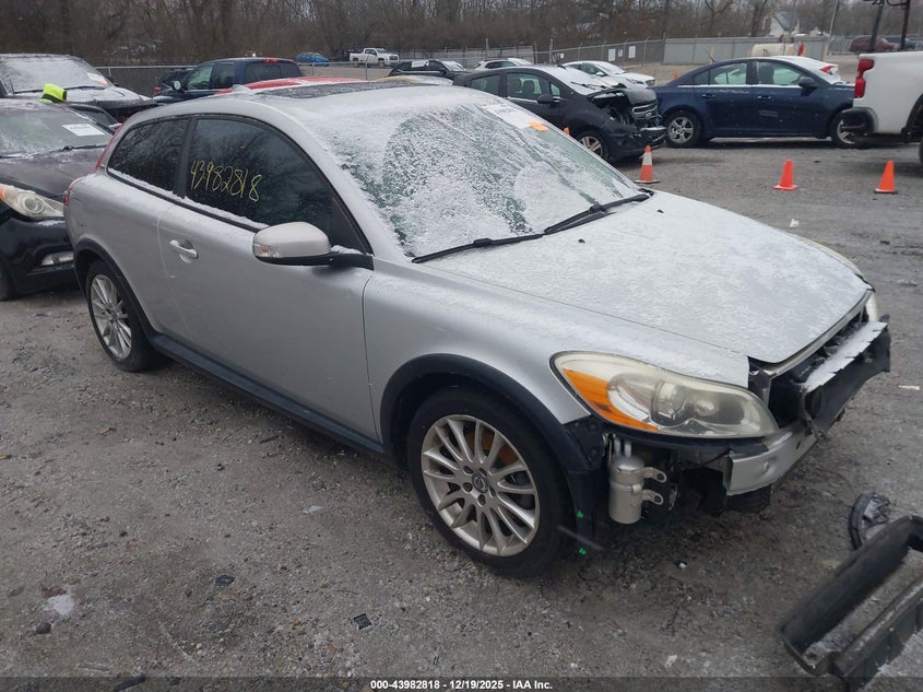 2011 Volvo C30 VIN YV1672MK7B2203627 IAAI salvage auction — FRONT END, Salvage (Ohio), sold $25 on 2026-07-21 (photo 1)