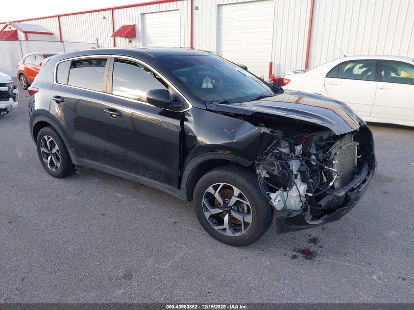 2021 Kia Sportage VIN KNDPMCAC9M7918355 IAAI salvage auction — FRONT END, Salvage Title, sold $2,350 on 2026-07-23 (photo 1)