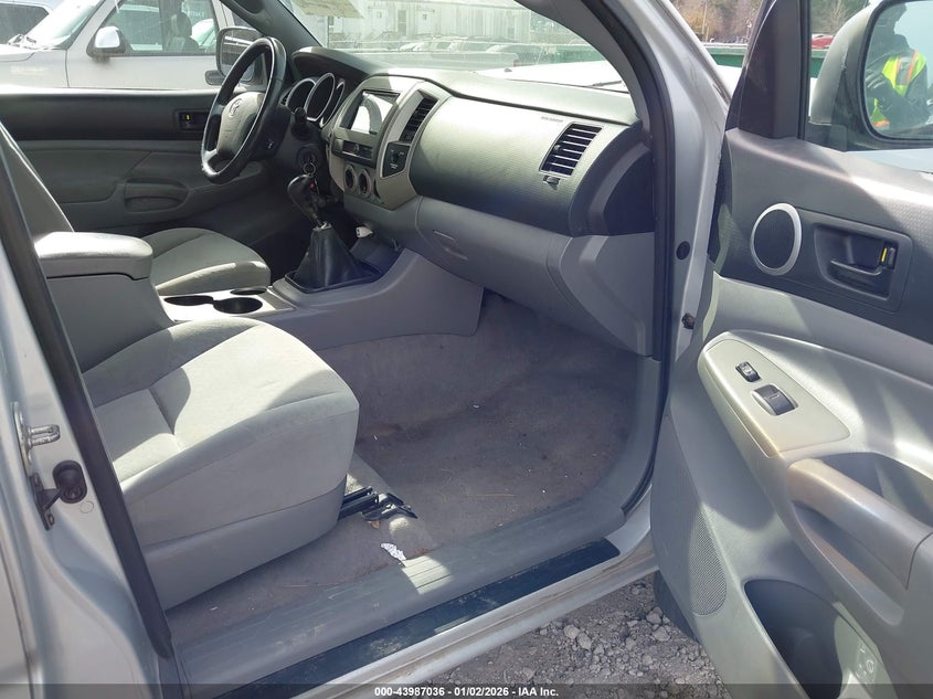2006 Toyota Tacoma VIN 5TEUU42NX6Z228182 IAAI salvage auction — LEFT FRONT, Salvage (North Carolina), sold $3,500 on 2026-07-31 (photo 5)