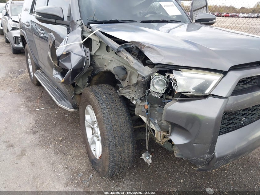 2016 Toyota 4runner VIN JTEZU5JR4G5128756 IAAI salvage auction — RIGHT FRONT, Salvage Title, sold $7,550 on 2026-07-20 (photo 6)