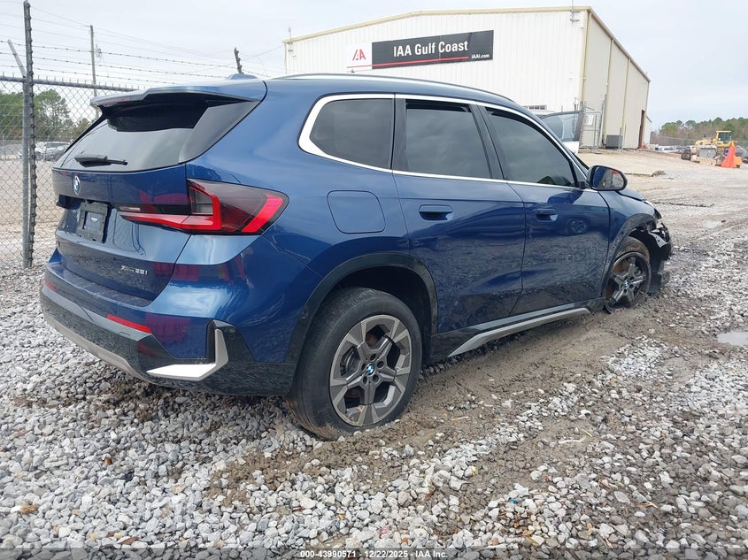 2023 BMW X1 VIN WBX73EF06P5W52843 IAAI salvage auction — BIO HAZARD, Clear (Alabama), sold $3,375 on 2026-07-31 (photo 4)
