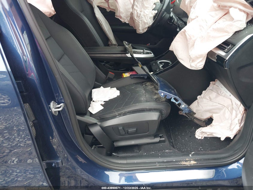 2023 BMW X1 VIN WBX73EF06P5W52843 IAAI salvage auction — BIO HAZARD, Clear (Alabama), sold $3,375 on 2026-07-31 (photo 5)