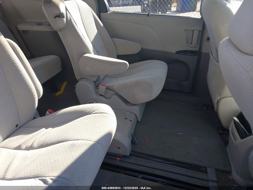 2011 Toyota Sienna VIN 5TDKK3DC6BS151515 IAAI salvage auction — FRONT END, Salvage (Rhode Island), sold $1,500 on 2026-07-28 (photo 8)