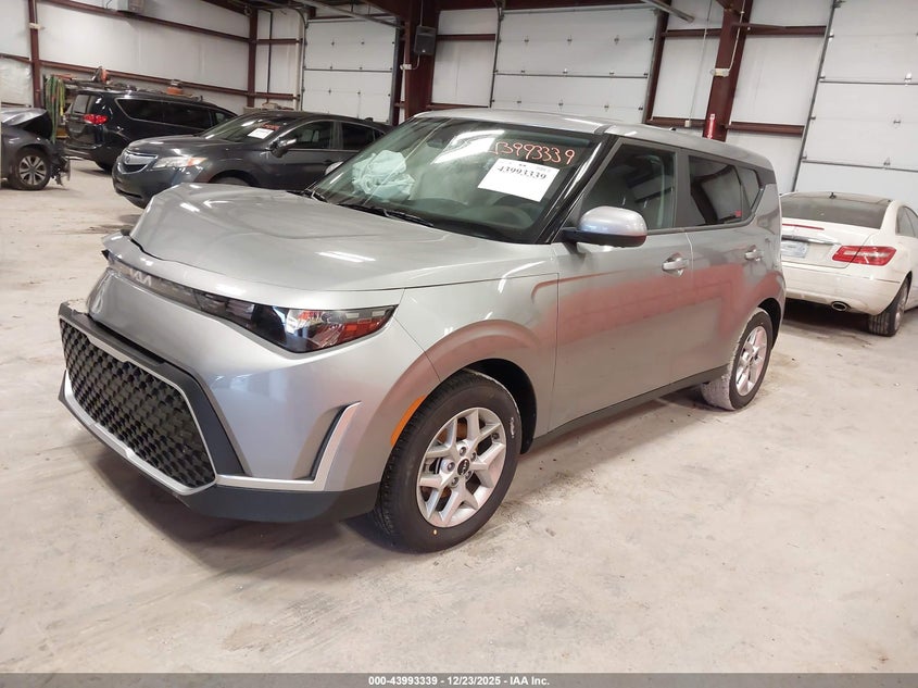 2025 Kia Soul VIN KNDJ23AUXS7966707 IAAI salvage auction — RIGHT SIDE, Salvage (Kentucky), sold $3,550 on 2026-07-29 (photo 2)