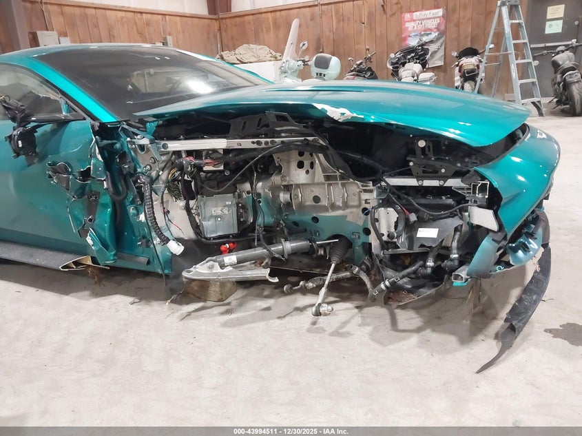 2025 Aston martin Vantage VIN SCFSMGFW5SGN10079 IAAI salvage auction — RIGHT FRONT, Salvage Title, sold $80,000 on 2026-08-05 (photo 6)