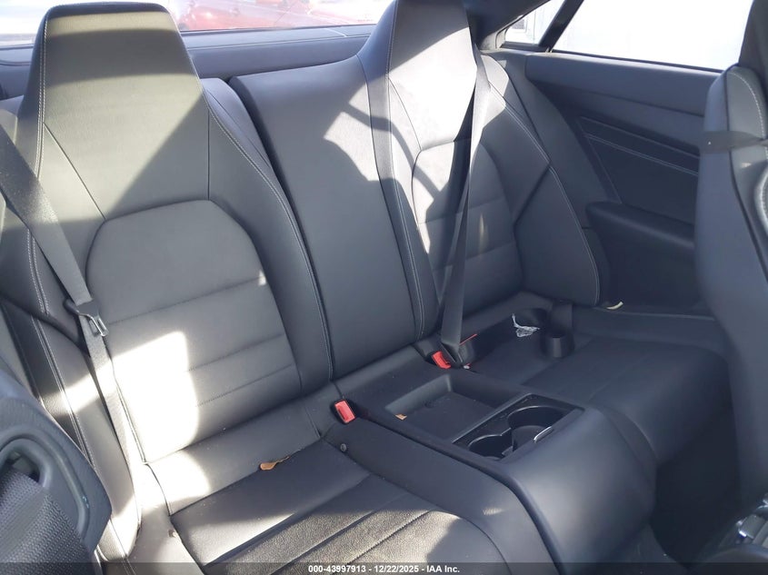 2017 Mercedes-benz E-klasse VIN WDDKJ6HB5HF361012 IAAI salvage auction — LEFT SIDE, Salvage Title, sold $1,000 on 2026-07-27 (photo 8)