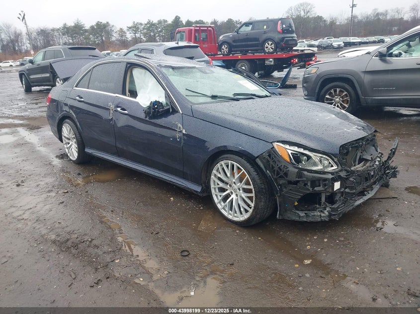 2016 Mercedes-benz E-klasse VIN WDDHF8JB3GB172057 IAAI salvage auction — FRONT & REAR, Salvage (Idaho), sold $800 on 2026-08-11 (photo 1)