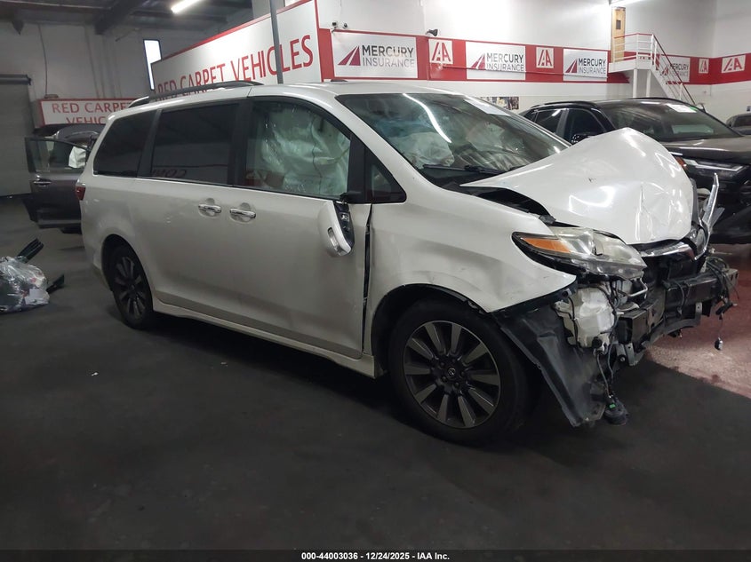 2018 Toyota Sienna VIN 5TDYZ3DC0JS940165 IAAI salvage auction — FRONT END, Salvage Title, sold $3,450 on 2026-07-13 (photo 1)