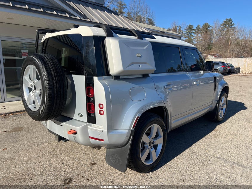 2022 Land rover Defender VIN SALEW7RU6N2097910 IAAI salvage auction — Normal Wear, Clear (Florida), sold $36,300 on 2026-02-04 (photo 4)