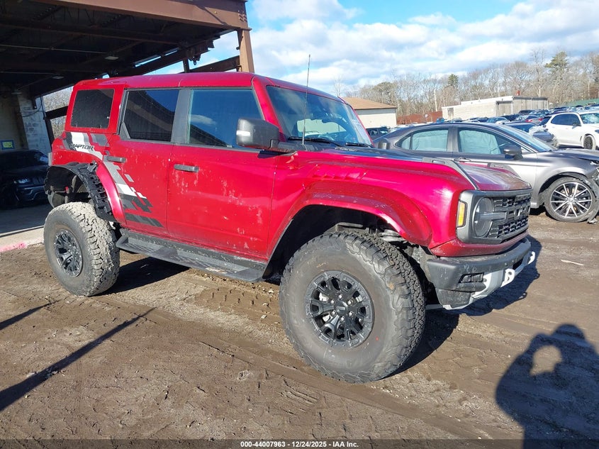 2025 Ford Bronco VIN 1FMEE0RR9SLB11183 IAAI salvage auction — Front End, Mv-907A (New York), sold $39,950 on 2026-04-27 (photo 1)