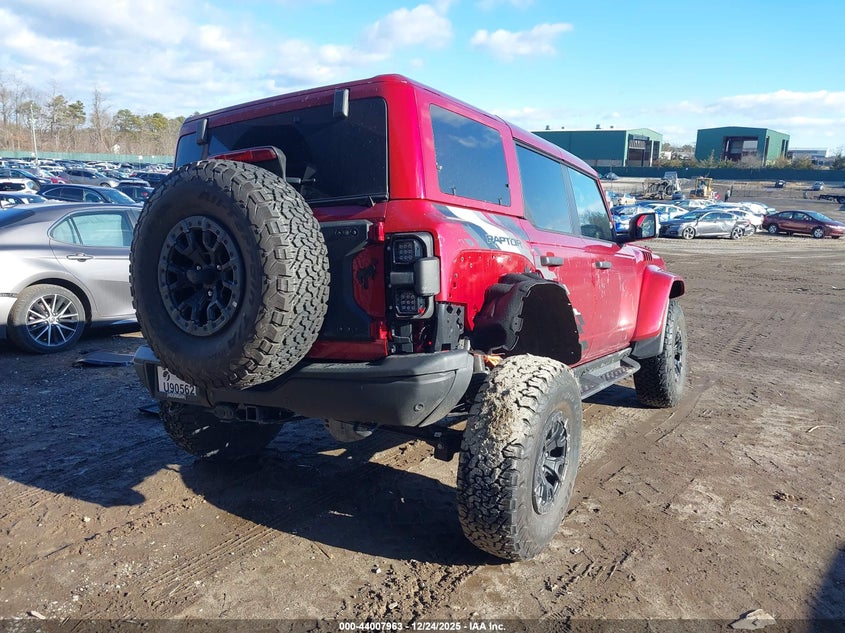 2025 Ford Bronco VIN 1FMEE0RR9SLB11183 IAAI salvage auction — Front End, Mv-907A (New York), sold $39,950 on 2026-04-27 (photo 4)