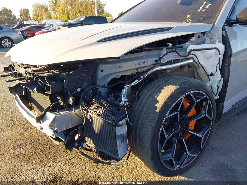 2023 Lamborghini Urus VIN ZPBUC3ZL5PLA27431 IAAI salvage auction — Front End, Salvage (California), sold $156,000 on 2026-06-18 (photo 6)