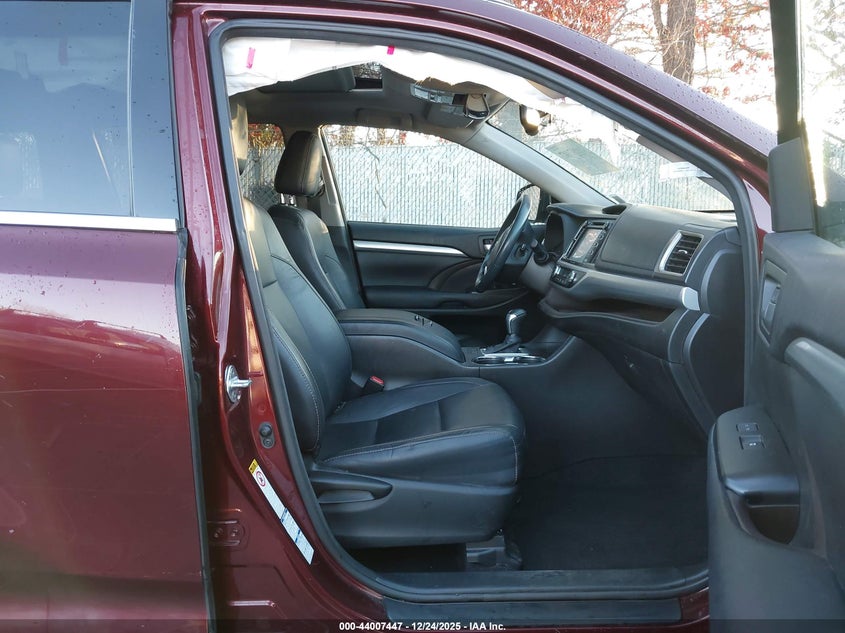 2016 Toyota Highlander VIN 5TDJKRFH3GS301224 IAAI salvage auction — RIGHT SIDE, Mv-907A (New York), sold $10,875 on 2026-07-21 (photo 5)