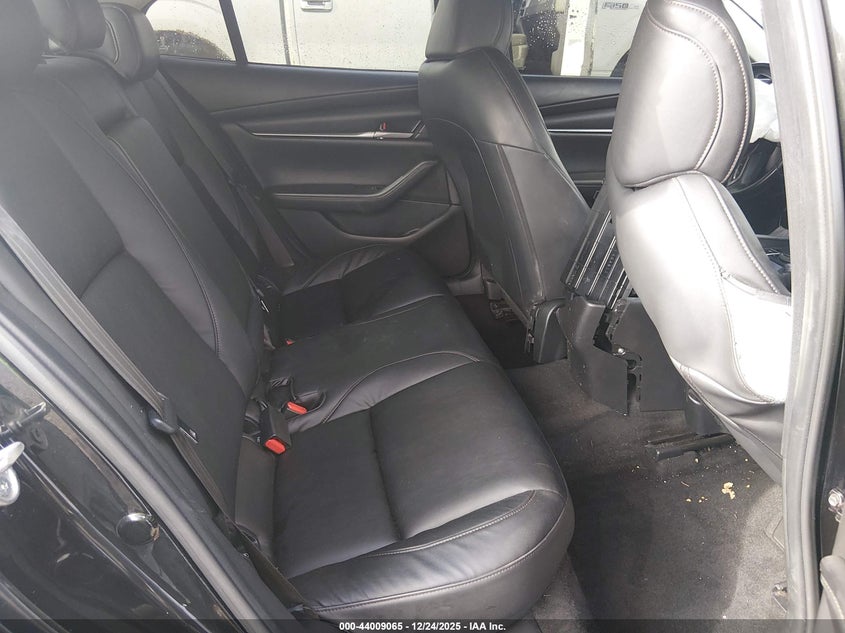 2021 Mazda 3 VIN JM1BPABL7M1330686 IAAI salvage auction — FRONT END, Salvage Title, sold $425 on 2026-07-24 (photo 8)