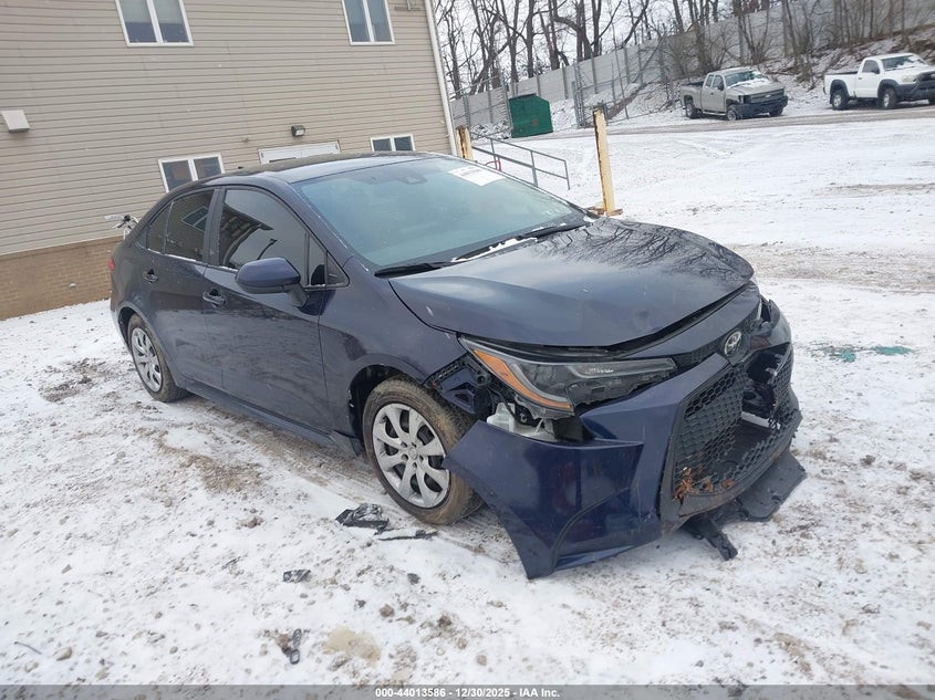 2022 Toyota Corolla VIN 5YFEPMAE2NP350424 IAAI salvage auction — FRONT END, Salvage (Pennsylvania), sold $6,200 on 2026-07-14 (photo 1)