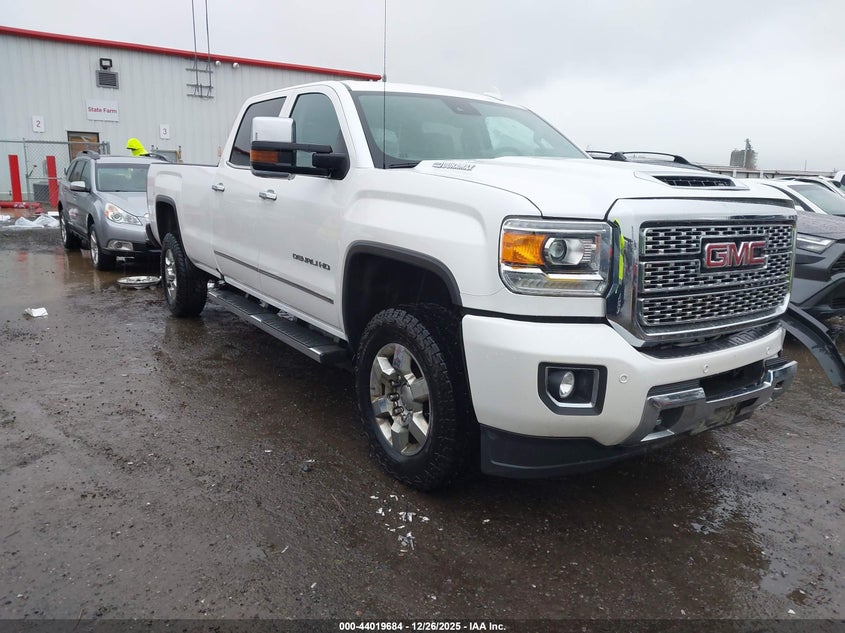 2018 Gmc Sierra 3500 hd VIN 1GT42YEYXJF219829 — IAAI salvage auction photo