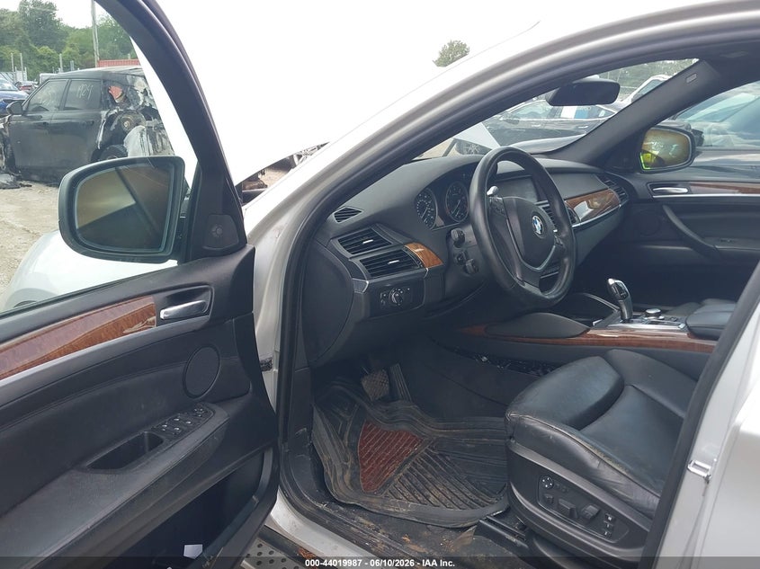 2009 BMW X6 VIN 5UXFG83599LZ93357 IAAI salvage auction — LEFT & RIGHT, Salvage (Illinois), sold $550 on 2026-07-14 (photo 5)