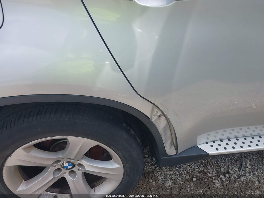 2009 BMW X6 VIN 5UXFG83599LZ93357 IAAI salvage auction — LEFT & RIGHT, Salvage (Illinois), sold $550 on 2026-07-14 (photo 6)