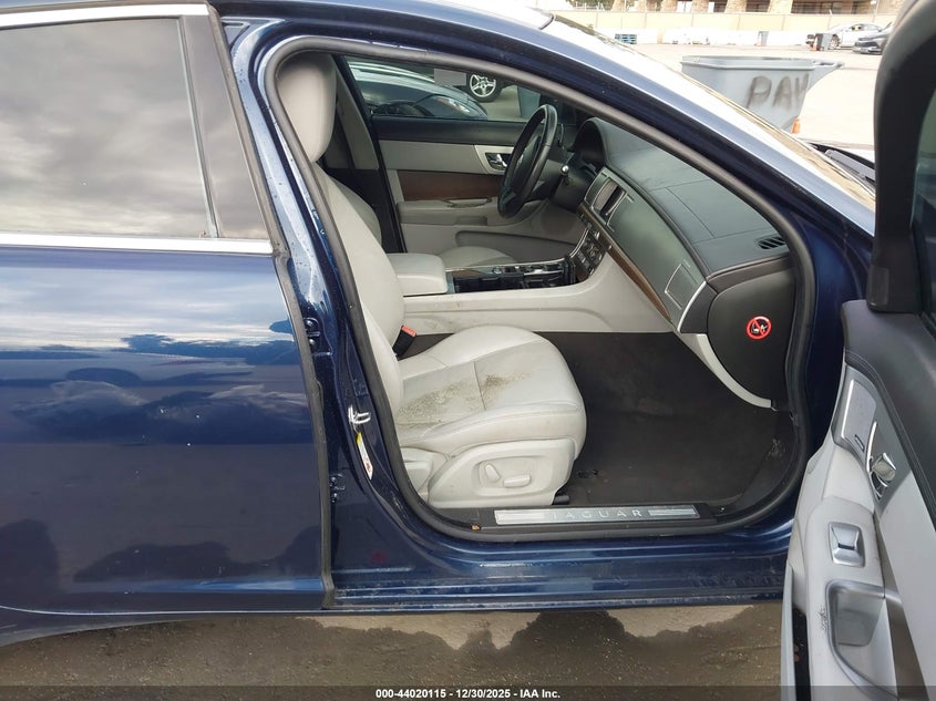 2013 Jaguar Xf VIN SAJWA0ES3DPS78813 IAAI salvage auction — LEFT FRONT, Salvage (California), sold $225 on 2026-07-29 (photo 5)