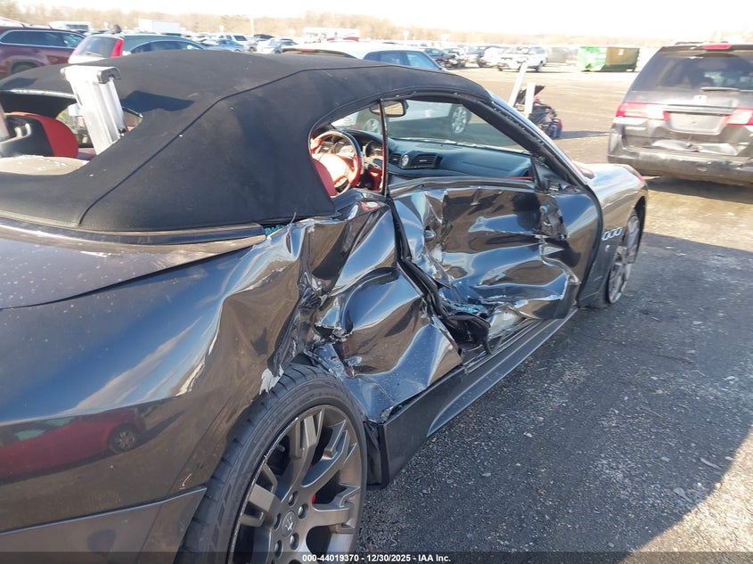 2013 Maserati Granturismo VIN ZAM45VMA2D0068420 IAAI salvage auction — RIGHT SIDE, Salvage (New Jersey), sold $9,300 on 2026-07-27 (photo 6)