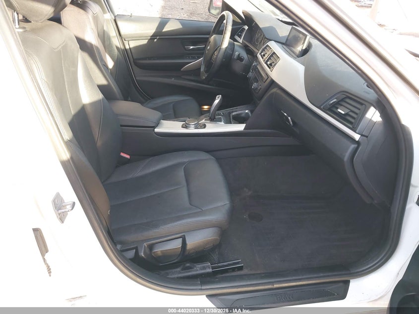 2015 BMW 3er VIN WBA3C3C52FP663810 IAAI salvage auction — FRONT END, Salvage Title, sold $425 on 2026-07-21 (photo 5)
