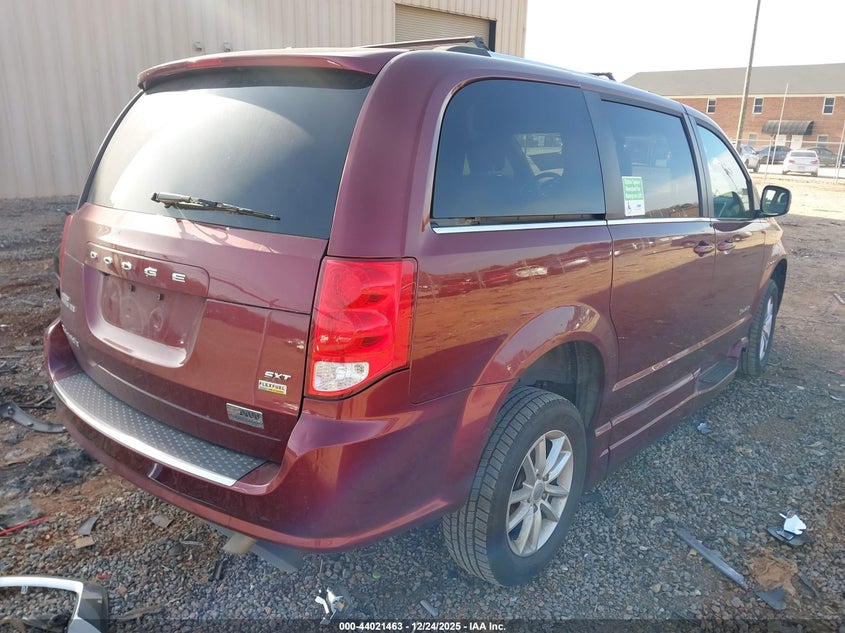 2018 Dodge Grand caravan VIN 2C4RDGCG2JR223046 IAAI salvage auction — LEFT FRONT, Other, sold $3,750 on 2026-08-19 (photo 4)