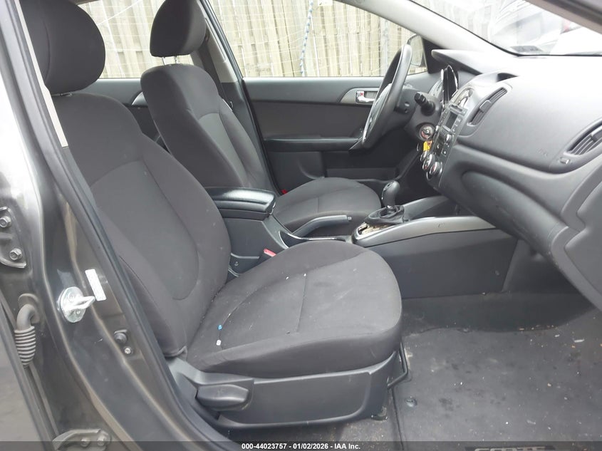 2013 Kia Forte VIN KNAFU4A25D5724424 IAAI salvage auction — FRONT END, Salvage (Pennsylvania), sold $375 on 2026-07-27 (photo 5)
