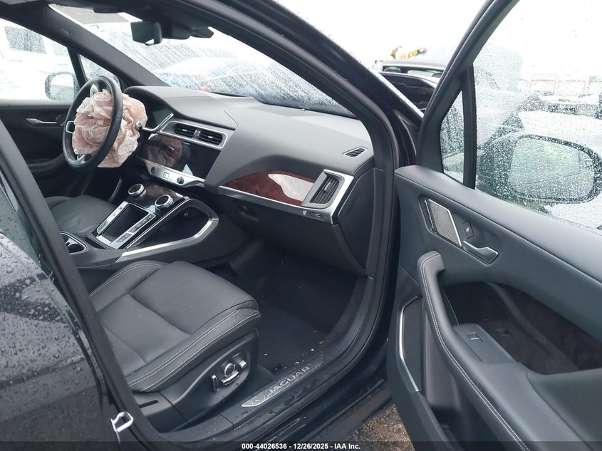 2022 Jaguar I-pace VIN SADHD2S11N1618586 IAAI salvage auction — FRONT END, Salvage (California), sold $4,150 on 2026-08-02 (photo 5)