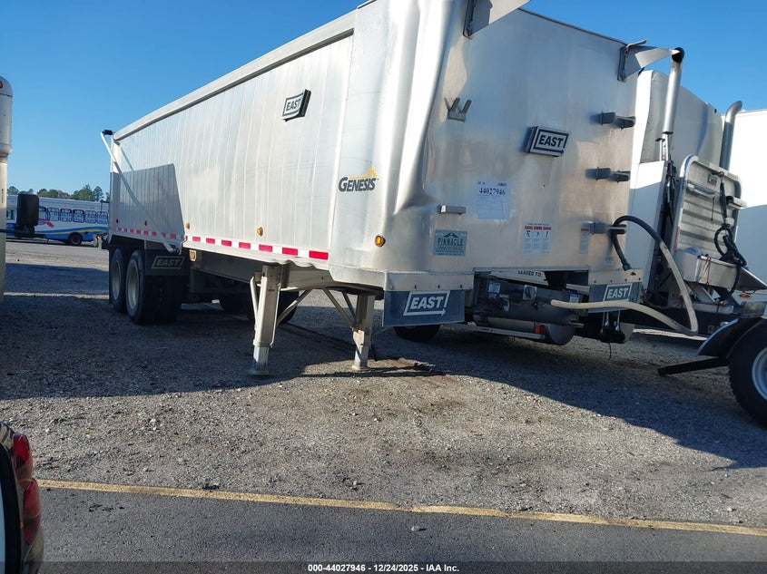 2025 VIN 1E1D2M289SR086738 IAAI salvage auction — FRONT END, Salvage Title, sold $16,250 on 2026-10-07 (photo 1)