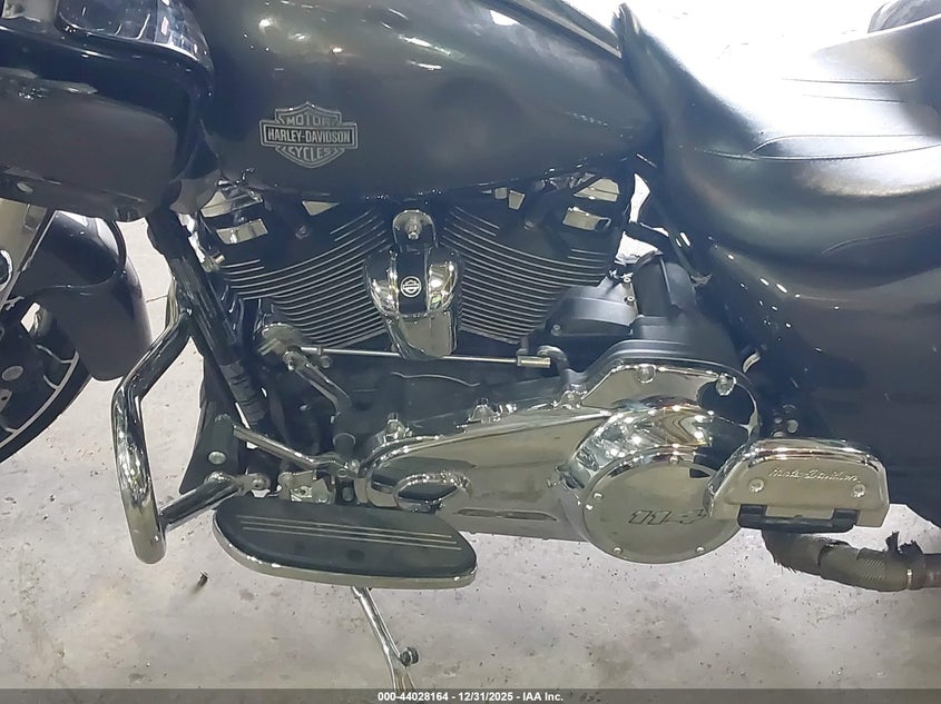 2023 Harley-davidson Road glide VIN 1HD1KTP12PB622417 IAAI salvage auction — REAR END, Salvage (Indiana), sold $8,600 on 2026-07-14 (photo 9)