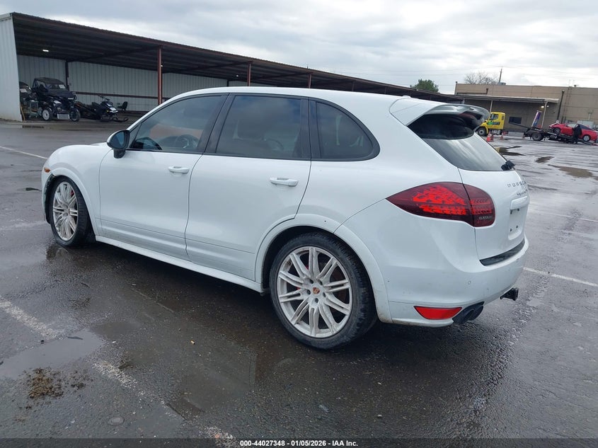 2014 Porsche Cayenne VIN WP1AD2A20ELA73362 IAAI salvage auction — RIGHT FRONT, Salvage (California), sold $1,150 on 2026-07-29 (photo 3)