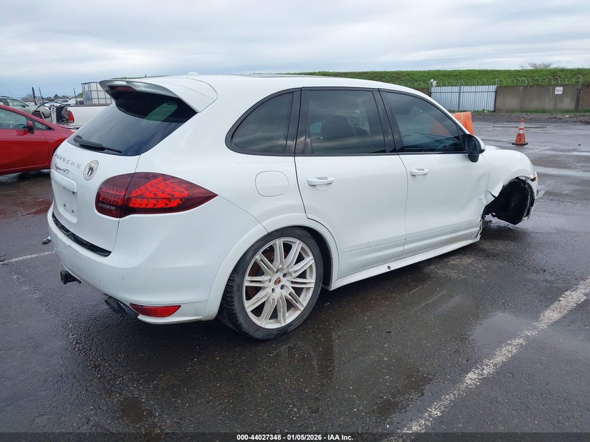 2014 Porsche Cayenne VIN WP1AD2A20ELA73362 IAAI salvage auction — RIGHT FRONT, Salvage (California), sold $1,150 on 2026-07-29 (photo 4)