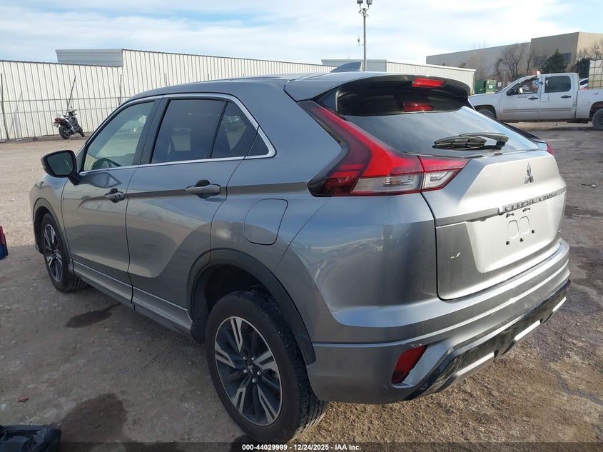 2025 Mitsubishi Eclipse cross VIN JA4ATWAA6SZ006027 IAAI salvage auction — RIGHT SIDE, Clear (Oklahoma), sold $6,000 on 2026-07-29 (photo 3)
