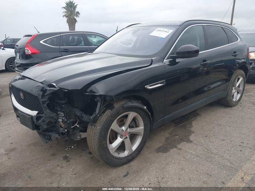 2019 Jaguar F-pace VIN SADCJ2FX6KA396768 IAAI salvage auction — LEFT FRONT, Salvage (California), sold $3,900 on 2026-07-08 (photo 2)