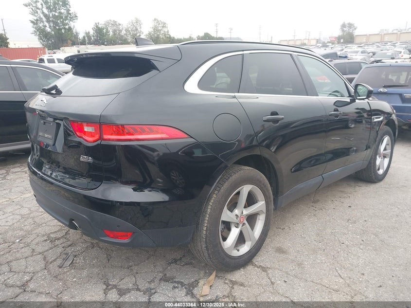 2019 Jaguar F-pace VIN SADCJ2FX6KA396768 IAAI salvage auction — LEFT FRONT, Salvage (California), sold $3,900 on 2026-07-08 (photo 4)