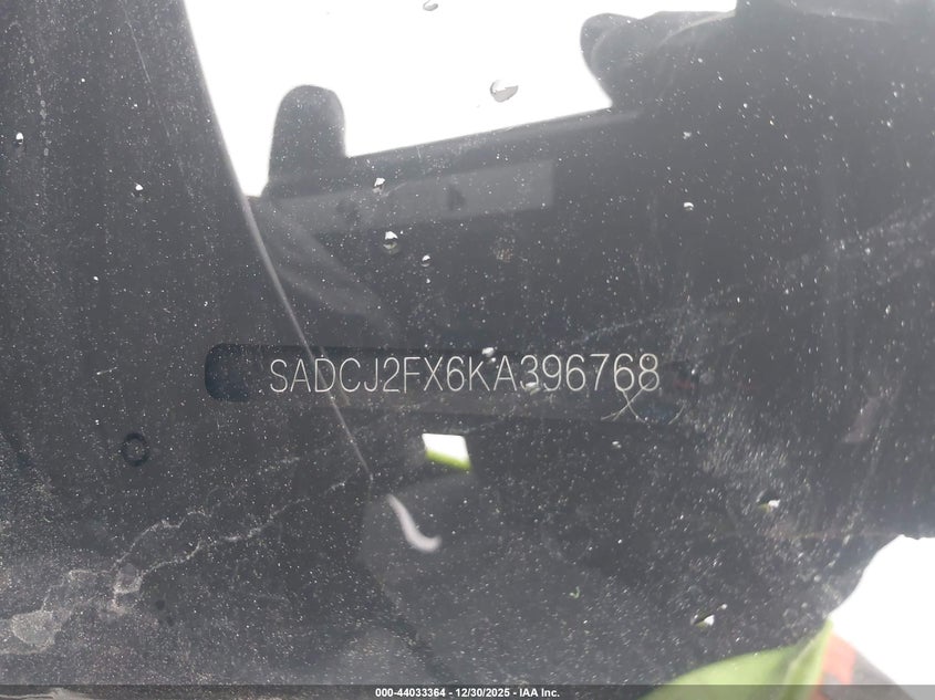 2019 Jaguar F-pace VIN SADCJ2FX6KA396768 IAAI salvage auction — LEFT FRONT, Salvage (California), sold $3,900 on 2026-07-08 (photo 9)